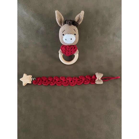 Donkey Rather Shaker Crochet Set, New Born Baby Colección, Handmade crochet - Picture 2 of 4